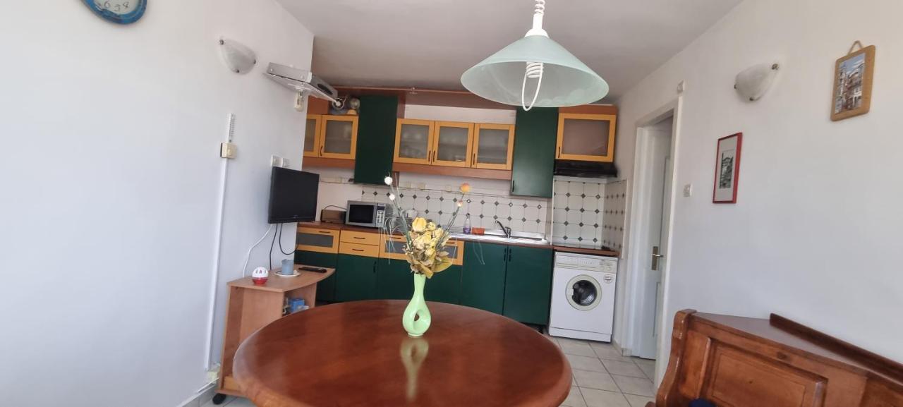 Central Apartament La Malul Marii 3 Camere & Living Mangalia Exterior photo