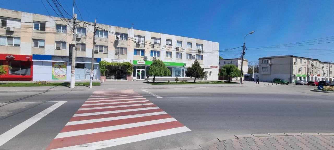 Central Apartament La Malul Marii 3 Camere & Living Mangalia Exterior photo
